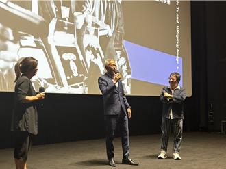 杜琪峯暌違多年訪台！笑稱《鎗火》拍19天「錯誤多請見諒」