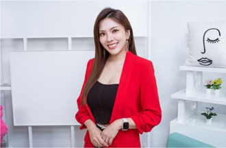 小优转战直播圈被酸「坐着就能赚」不忍了 1句话反击酸民