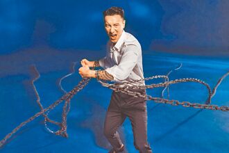 王阳明谈拚二胎笑嚷「够了」