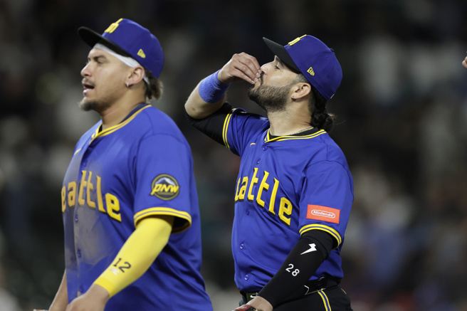 水手交易大限前迎来强打奈勒（图左）、苏亚雷兹（图右）。（图／美联社）