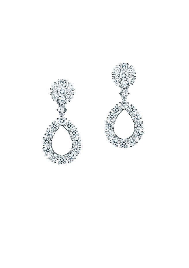 CHOPARD L’Heure du Diamant系列耳环 ，97万5000元。（CHOPARD提供）