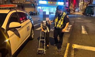 阿嬤搭火車尋兒卻迷航 暖警來了！護送平安返家