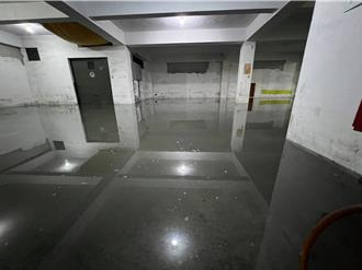 豪雨釀多處大樓地下室淹水 台南開放紅黃線有條件停車