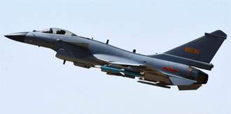 影》殲-10C「擊落」殲-20隱形戰機 陸練兵曝玄機