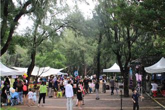 大雨澆不熄想玩的心 澎湖湖西童玩嘉年華風照常開辦