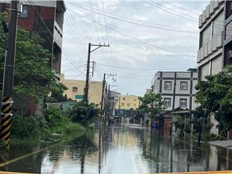雲林沿海豪雨！口湖、水林多處積水 低窪地區汪洋一片