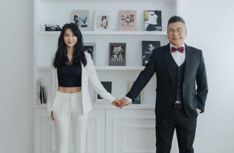 沈玉琳臉書更新了！和芽芽牽手幸福燦笑　上萬粉絲祈禱：好想你