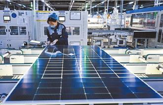 陸太陽能產業虧損巨大 五大龍頭去年裁員近9萬人