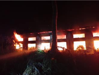 花蓮壽豐廢棄豬寮遭祝融 300坪燒光幸無人傷亡