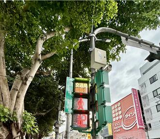 逢甲2路口增設行人專用號誌 小綠人會「溫馨提醒」