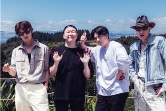 「索隆」新田真劍佑、陳柏霖出遊 擦身對向大卡車：險命喪紐西蘭