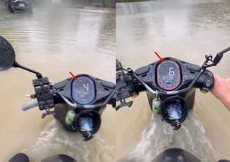 豪大雨淹水！電動車水中行 網友：「無敵的代價很貴」