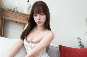 正妹曬「乳房X光照」吸126萬人瘋看 傻眼：這才是真的露骨！