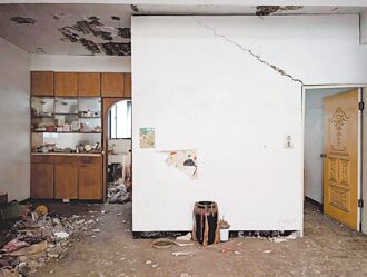 陷一坪換一坪迷思 重建卡關