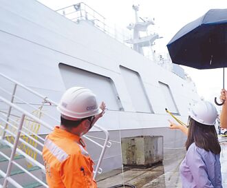 管碧玲臉書發文 自曝海巡賒帳交船