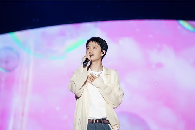 都敬秀昨在台演出，將多首新歌首次搬上海外舞台。（D-SHOW提供）