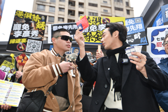 鬧翻！閩南狼爆八炯研究納粹走極端　「卡神」加碼酸：可憐了