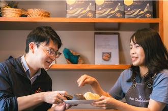 旗津媳婦化身「海味烘焙師」 青創貸款助攻成網紅名店
