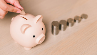 56歲男擁2千萬提早退休！改當包租公大翻車 下場超卑微