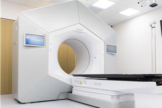 童綜合「銳視刀」精準除癌 200患者得精準治療服務