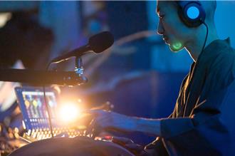 全球首创佛教电音派对 醒醒音乐节打造身心飨宴