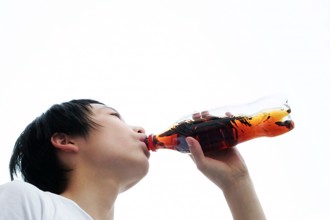 想减肥别这样做！研究：无糖汽水会让你更饿