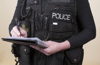 前一晚沒愛愛！ 美女警自曝「要對所有人」開單洩憤