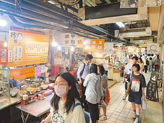 基隆 仁愛市場冷氣舊 春節後換新機