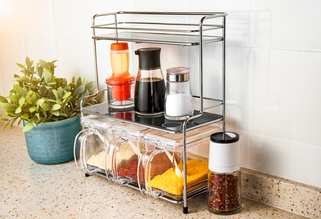 谭敦慈建议酱油、胡椒、香芹、味醂、番茄酱，在开封后，都应放进冰箱保存。（示意图，Shutterstock／达志）