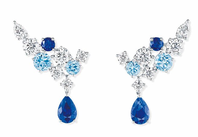 海瑞温斯顿绚漪锦簇Sparkling Cluster系列彩宝耳环。（Harry Winston提供）