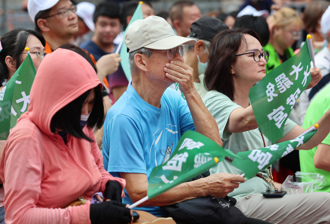 游盈隆傻眼！點名柯建銘、沈伯洋   726罷免闖了禍卻事不關己  