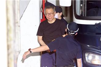 被指收賄！柯文哲告鍾小平「含血噴人」  兩人當庭和解撤告