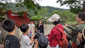 告别数位落差！苗栗三湾推祖孙共学 传承客家文化