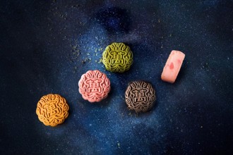 新式月饼激嚐鲜欲望 「月光下吃饼」评鑑登场