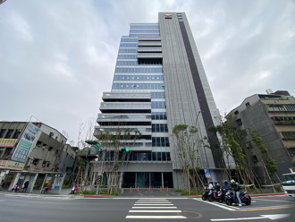 企業主狂掃樓！私法人流行「加購」同棟商辦