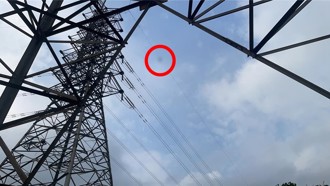 離奇！龜山高壓電塔爆命案 人掛「20層樓高」電纜身亡