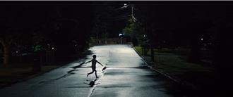 信义区惊见诡异景象！恐怖片情节成现实 观眾哭喊「超毛」