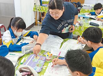 海納百川》教支老師像竹子深耕 等待本土語教育茁壯（黃麗芬）