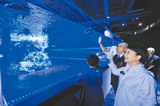 台中海洋館開箱 盧秀燕張清照撩落去