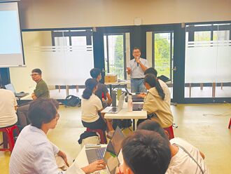 學做機器人卻顧機台 成大教授扼腕