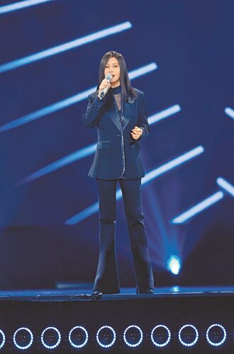 江蕙病倒内疚自责 噤声养嗓12日见