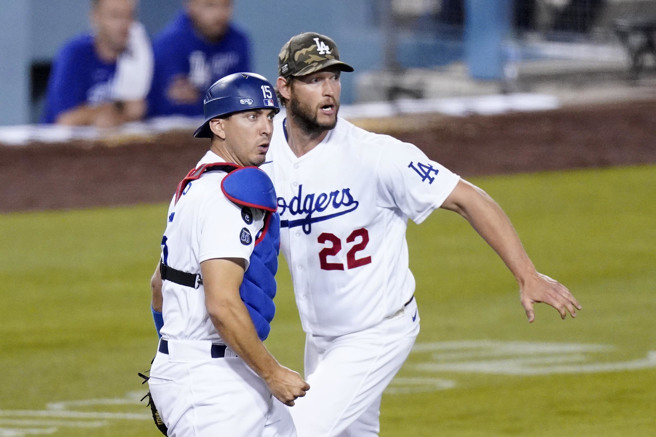 巴恩斯（圖左）過去時常與柯蕭（圖右）搭配，兩人默契十足。（圖／美聯社）