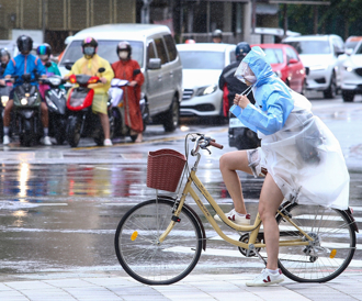 天氣》宜蘭防大雨！周五迎東北風 入秋低溫「再探1字頭」