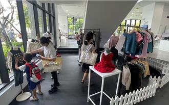 借書還能換衣服！中市大雅上楓圖書館推二手衣兌換活動