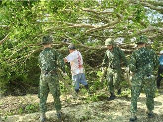 烈日不停歇！第五作戰區持續挺進嘉義協助災後復原