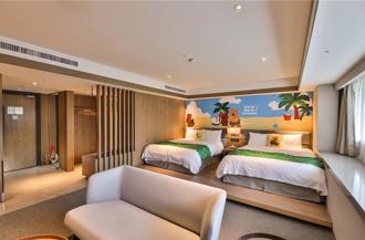 知本老爷DINOTAENG主题房再送住房礼 9／30 前预订两间以上加赠QUOKKA抱枕毯