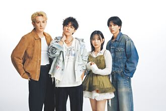 佐藤健被志尊淳摟抱訴愛意