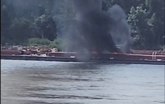 影》美直升机撞高压电线2死 坠机毁货船画面曝