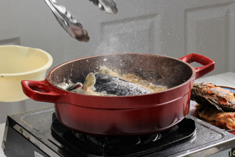 炒菜炒出一堆病 廚房殺手害氣喘又致癌 護肺別只會開窗