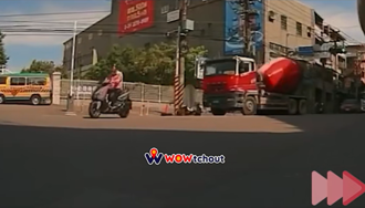 父親節死亡車禍！騎士買菜遭水泥車「重輾慘死」現場畫面曝 